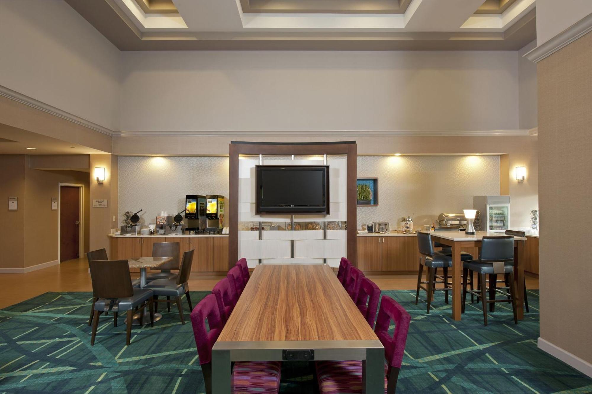 Springhill By Marriott Chicago Naperville 3*