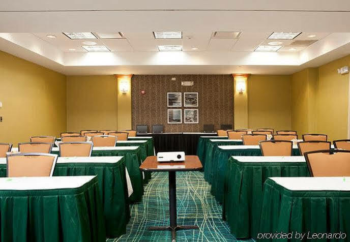 Springhill By Marriott Chicago Naperville 3*